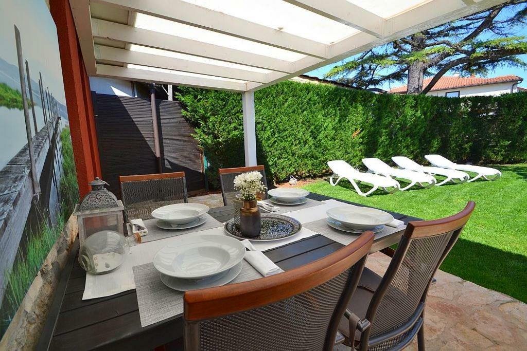 Villa Giardin Novigrad  Zewnętrze zdjęcie